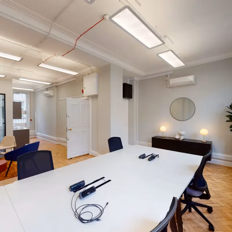 122/124 Regent Street, Soho - Image 1