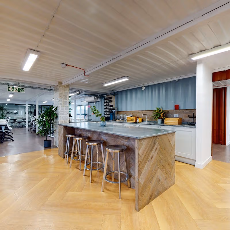 212 Regent's Park Road, Chalk Farm - Image 4