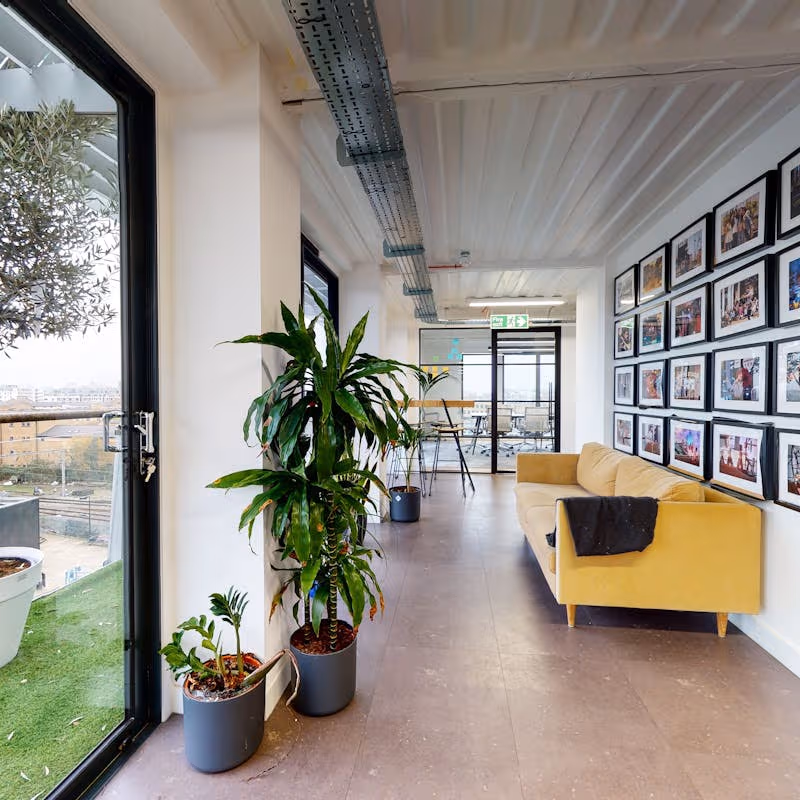 212 Regent's Park Road, Chalk Farm - Image 7