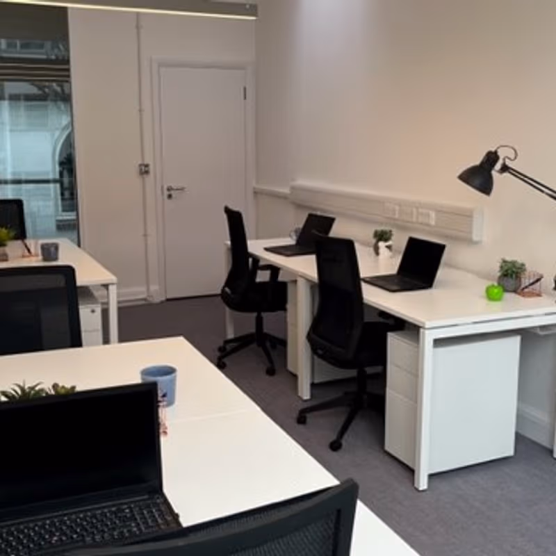 Manfred Rd, Putney - Image 16