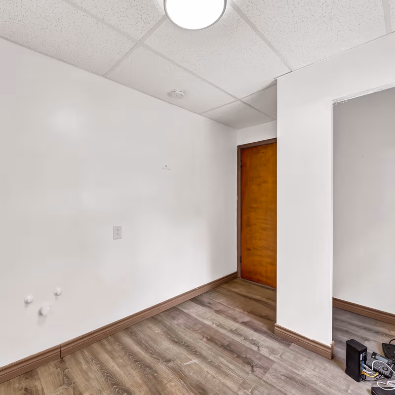 817 Main Street, Niagara Falls - Image 2