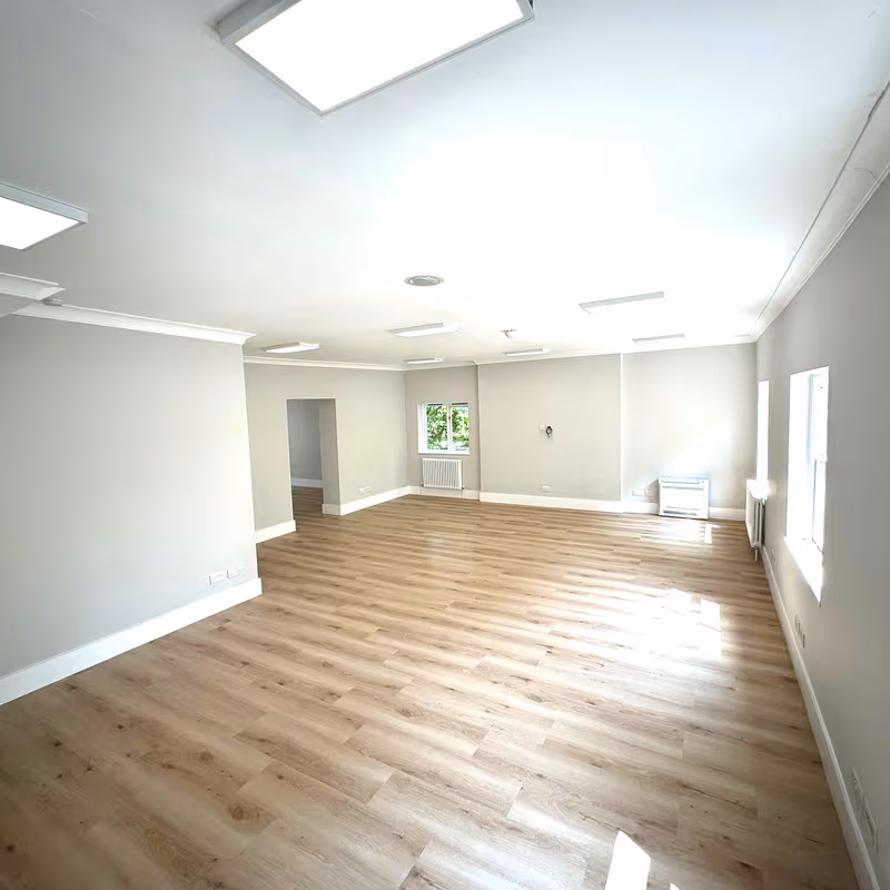 16 Curzon Street, London - Image 1