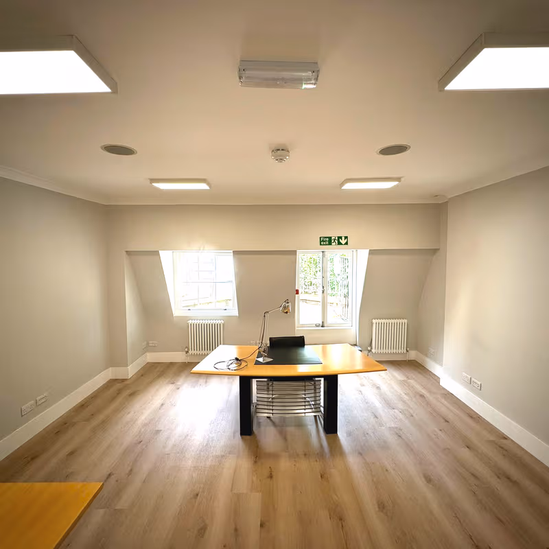 16 Curzon Street, London - Image 3