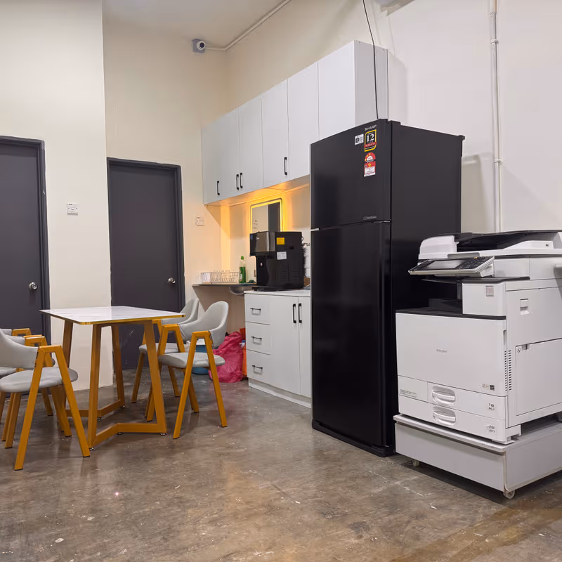 76-2 Jalan Tasik Utama 5, Sungai Besi Kuala Lumpur - Image 3