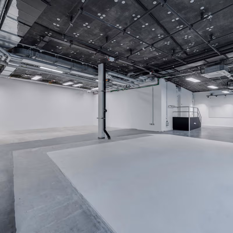 12 Whitecombe Street, London - Image 3