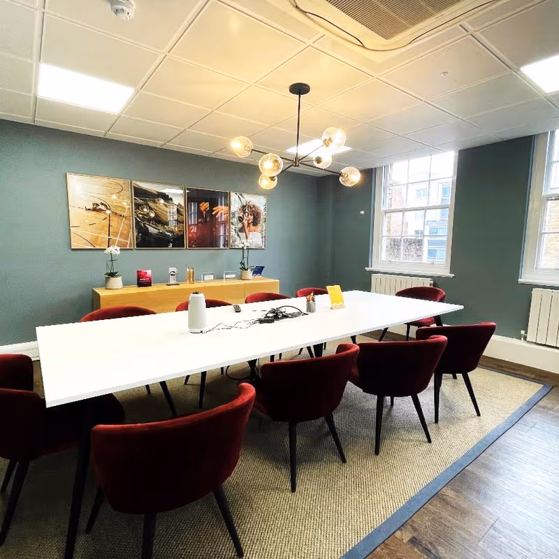 26-28 Bedford Row, Midtown - Image 2