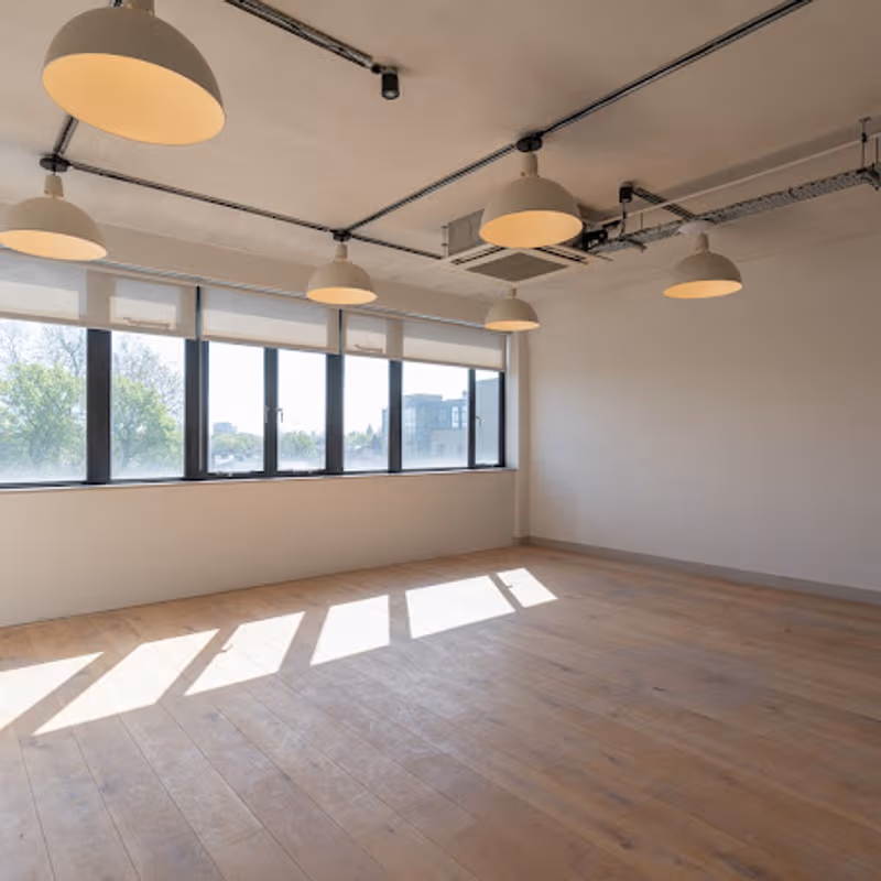 2 Bocking Street, London - Image 5