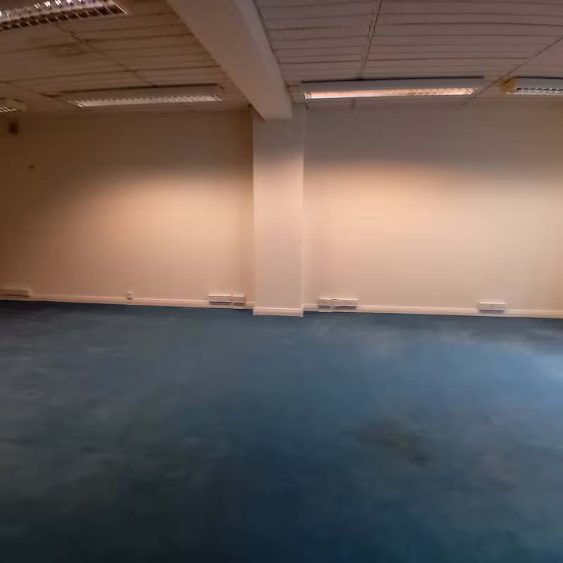 52 Castle Street, Wiltshire - Image 3