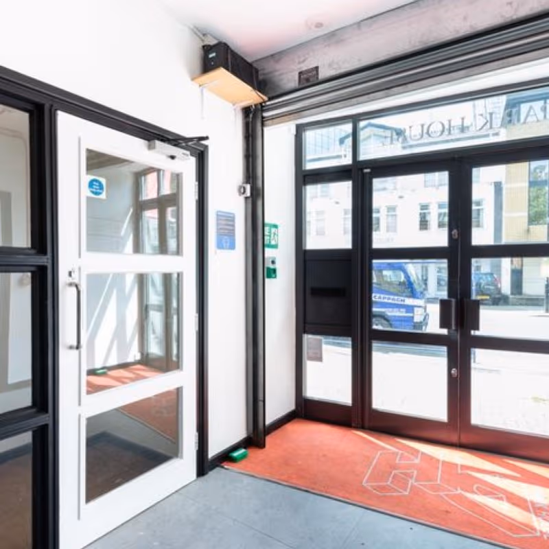 206-208 Latimer Road, North Kensington - Image 2