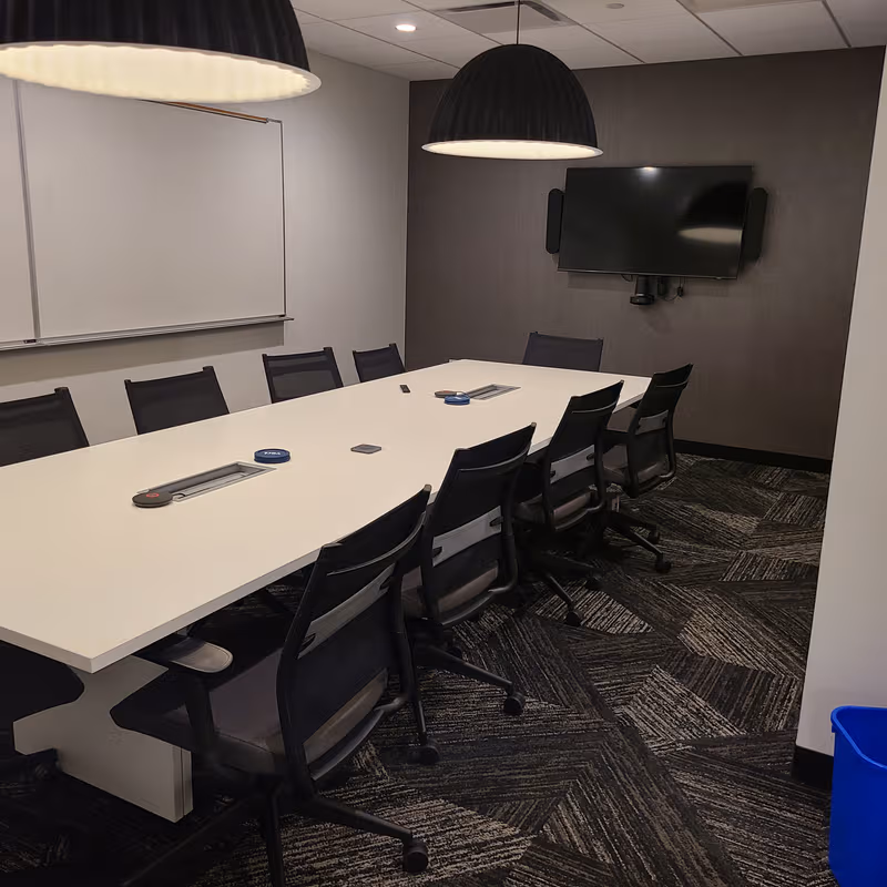 1701 Golf Rd, Rolling Meadows - Image 17