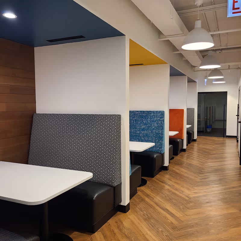 1701 Golf Rd, Rolling Meadows - Image 14