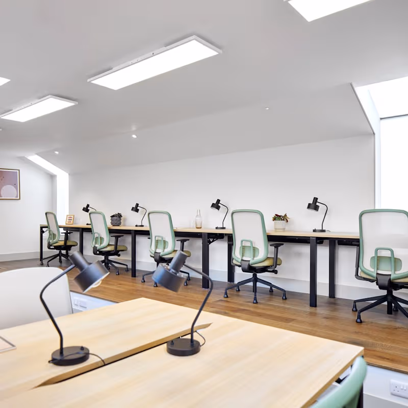 61-63 Rochester Place, London - Image 3