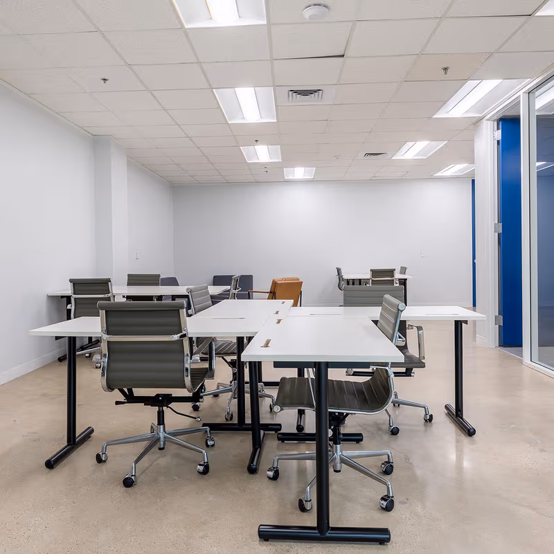 5000 Plaza On The Lake Drive, Austin - Image 3