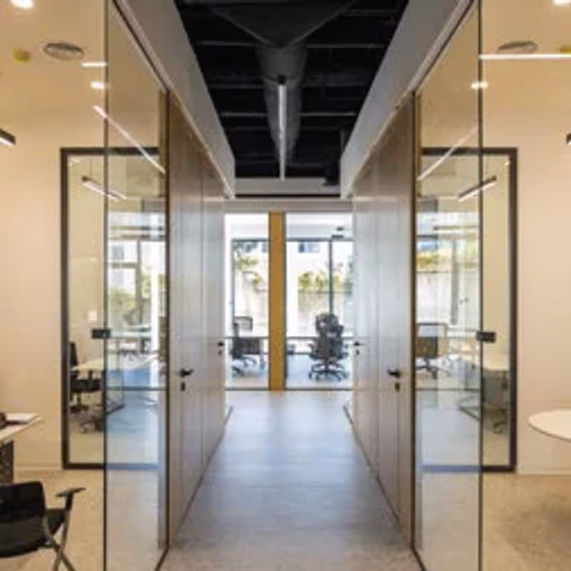 7 V Business Center Abdoun - Al Shajarah St, Amman - Image 1