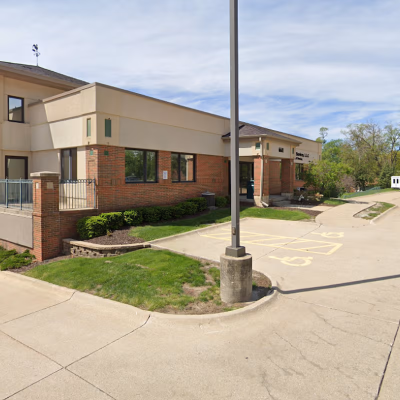 6611 University Ave, Windsor Heights - Image 8