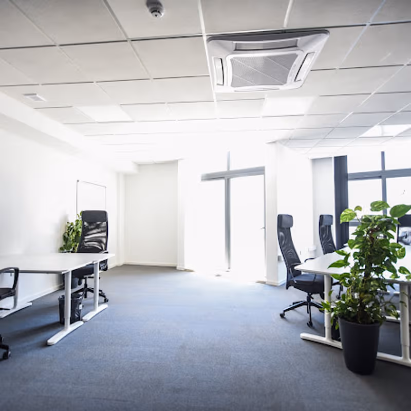 The Strand Triq L-imsida, Gżira - Image 10