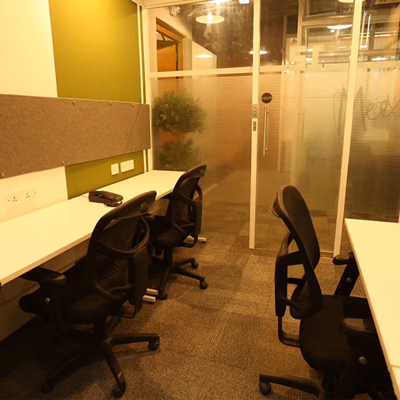 Opp Citi Mall Link Rd Veera Desai Industrial Estate Andheri West, Mumbai - Image 3