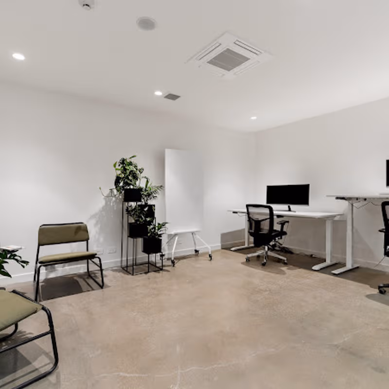 81 Watt Road, Mornington - Image 2