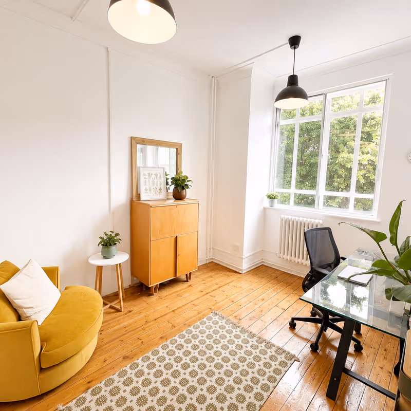 35 Bow Road, BOW - Image 3