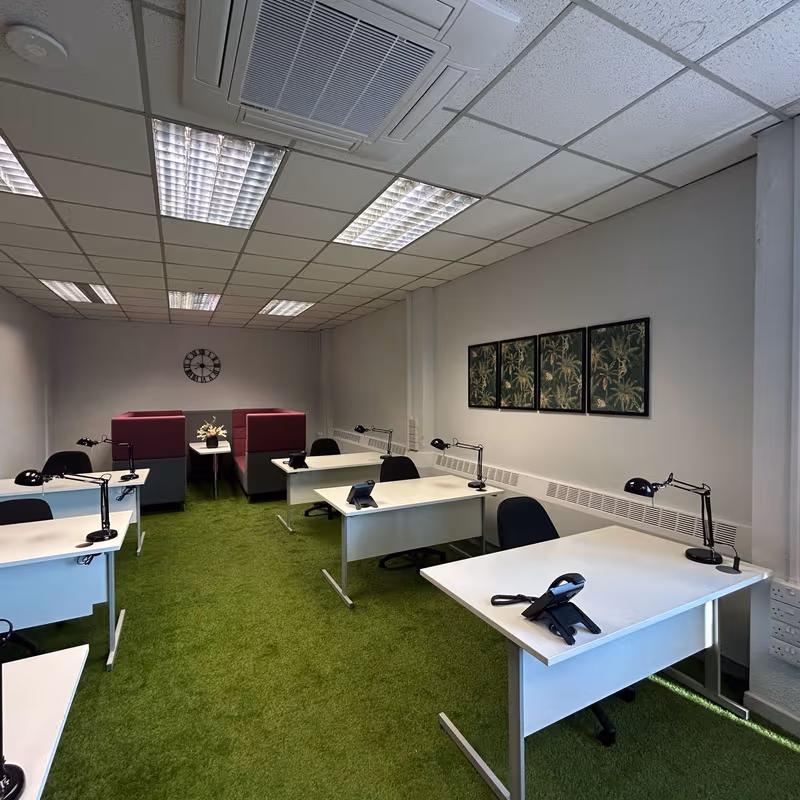 119 Holloway Head, West Midlands - Image 13