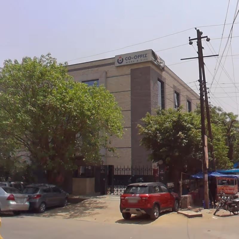H 23 H Block Sector 63, Noida - Image 9