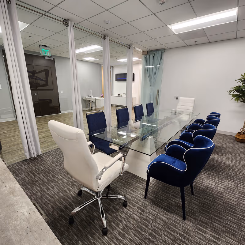 Wilshire Boulevard, Beverly Hills - Image 6