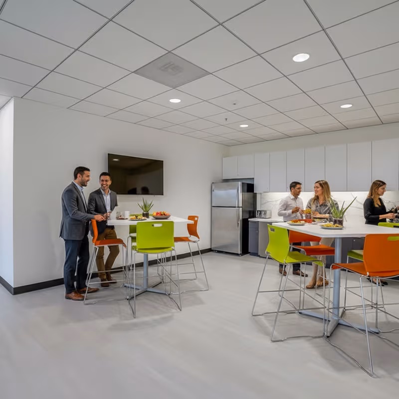 12121 Wilshire Blvd, Los Angeles - Image 9