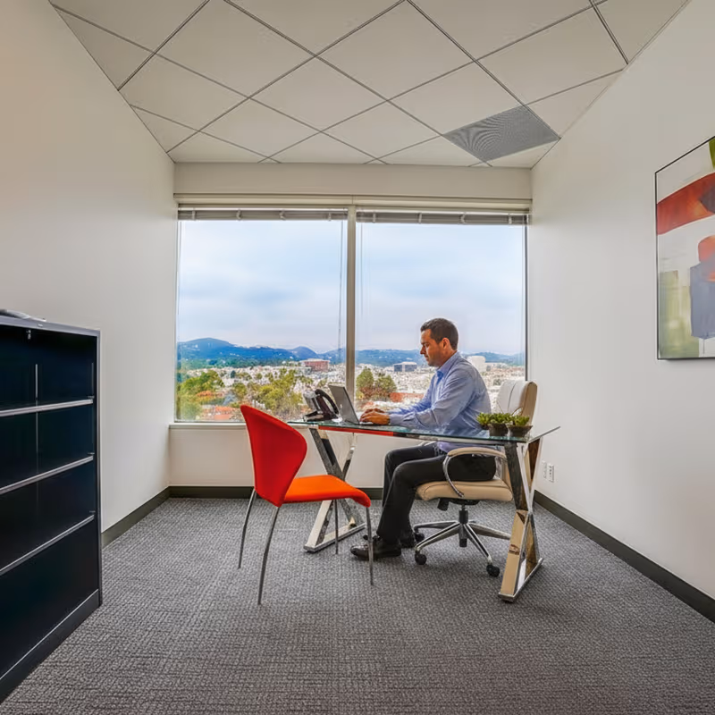 12121 Wilshire Blvd, Los Angeles - Image 33