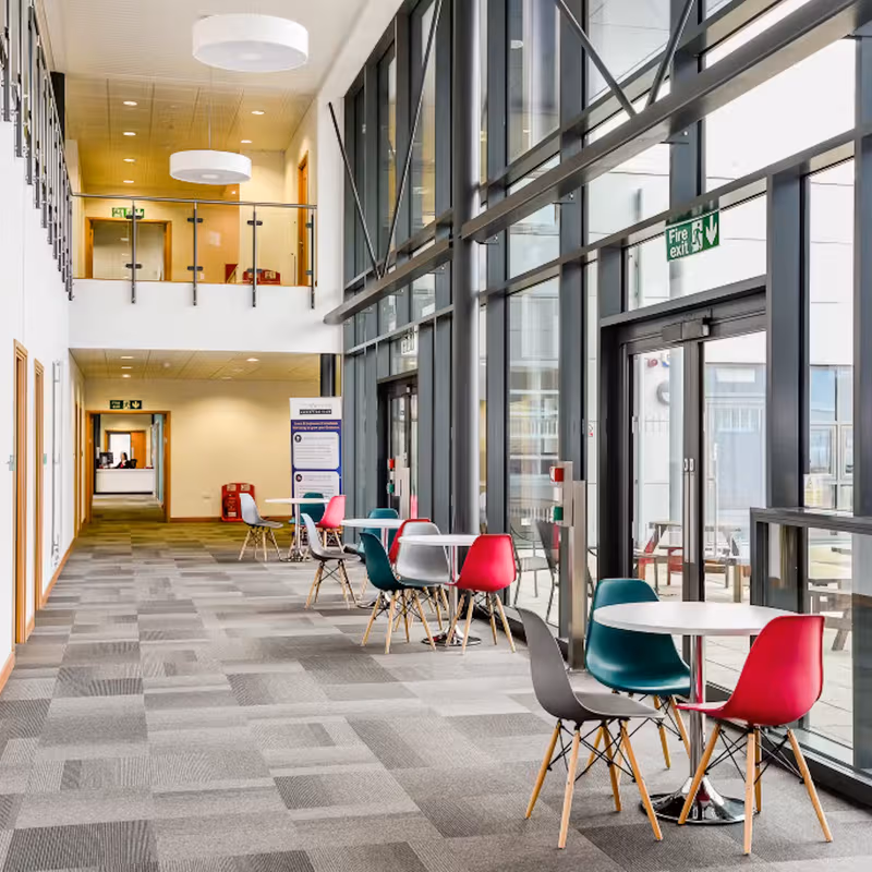 4 Meteor Way, Lee-on-the-solent - Image 3