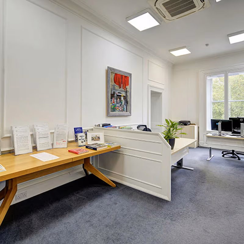 10-11 Grosvenor Place, Greater London - Image 3