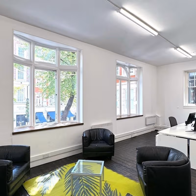 11 Market Place, Greater London - Image 2
