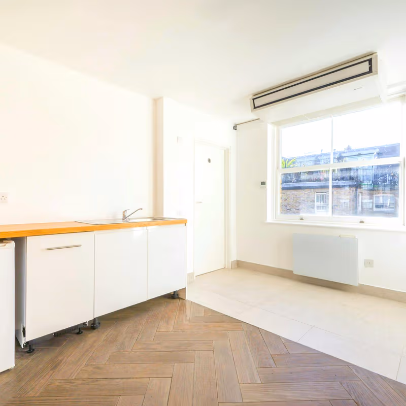 91 Great Titchfield Street, Greater London - Image 8