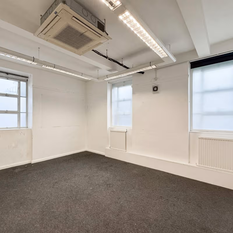 9 Larcom Street, London - Image 5