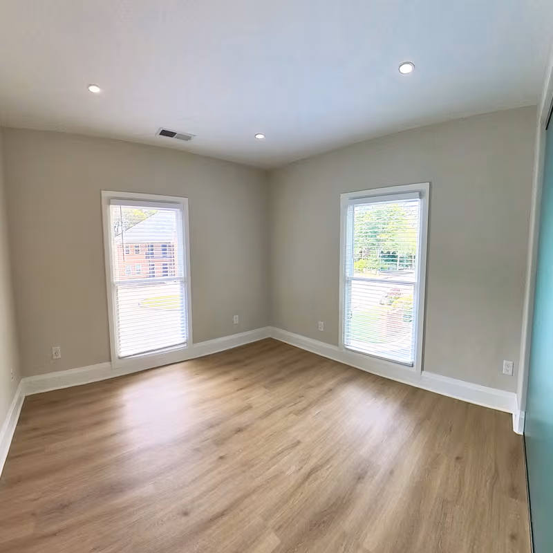 610 Colonial Park Dr, Roswell - Image 9