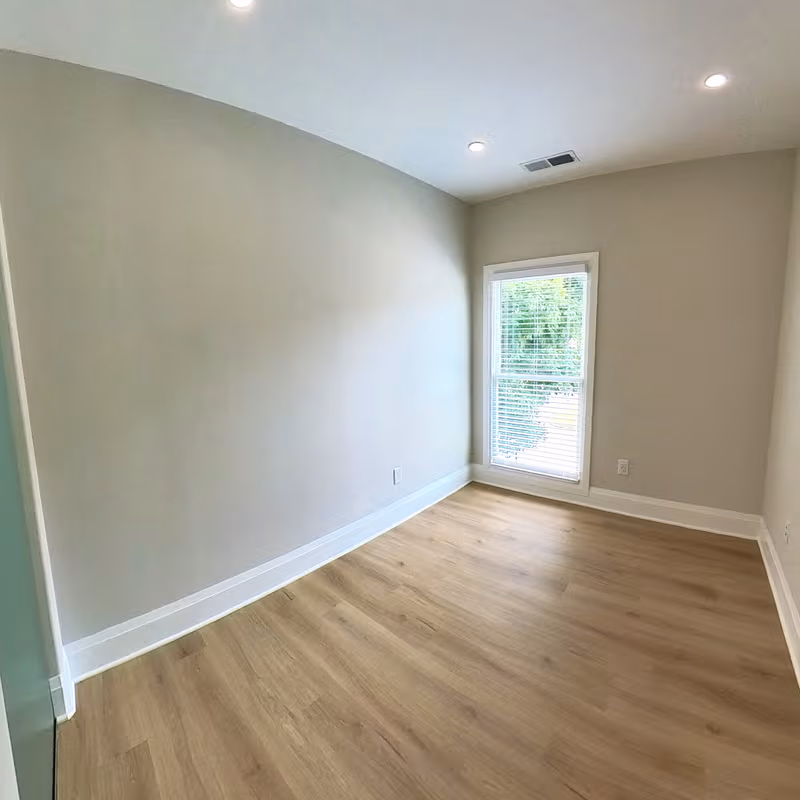 610 Colonial Park Dr, Roswell - Image 10