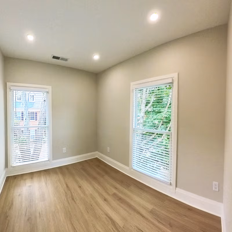 610 Colonial Park Dr, Roswell - Image 3