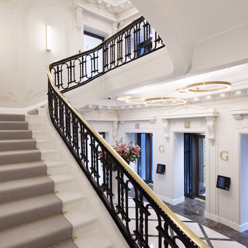 25 Berkeley Square, London - Image 5
