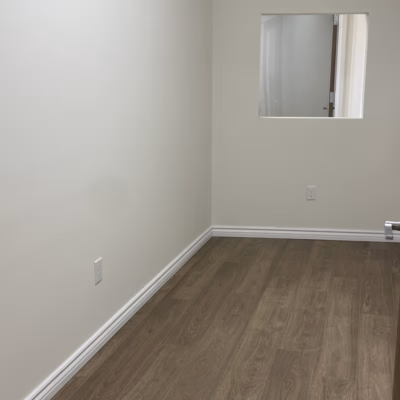 31-19 Newtown Ave, Queens - Image 4