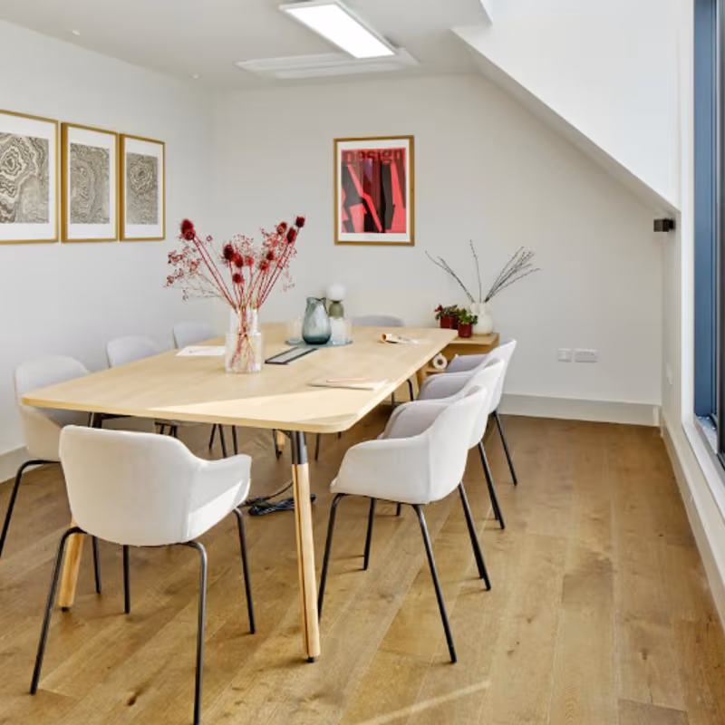 61-63 Rochester Place, London - Image 4