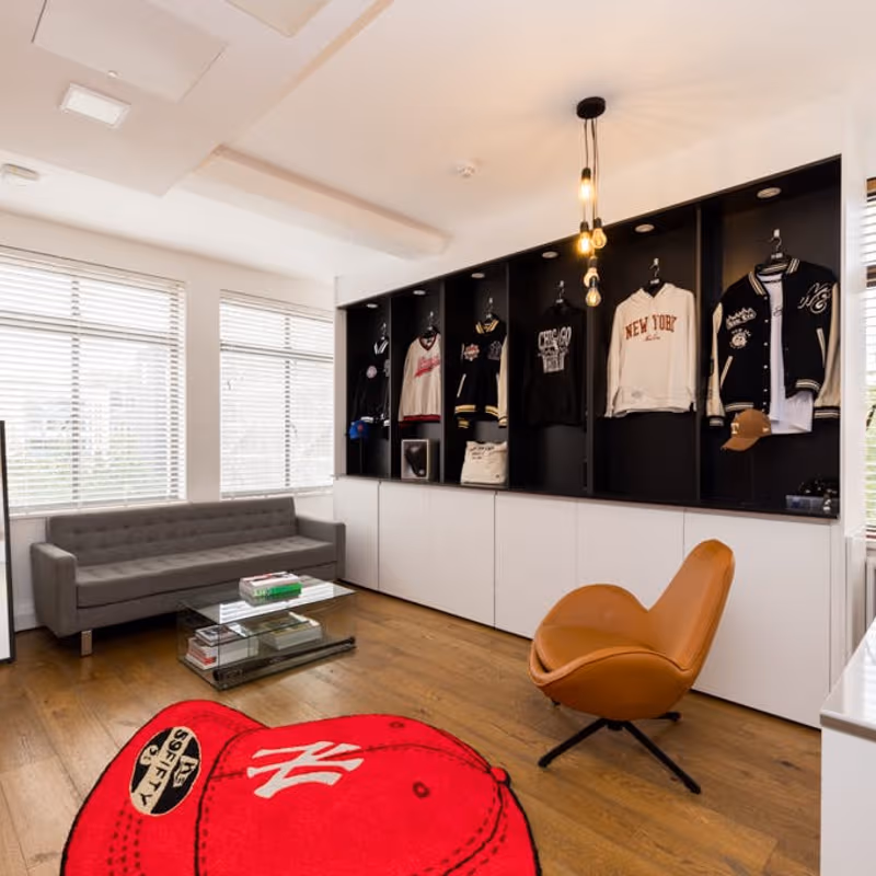 41-42 Eastcastle Street, London - Image 4