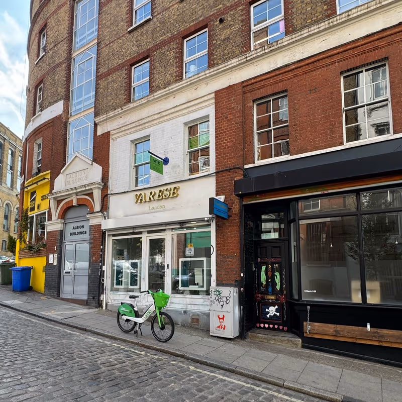 5 Back Hill, London - Image 5