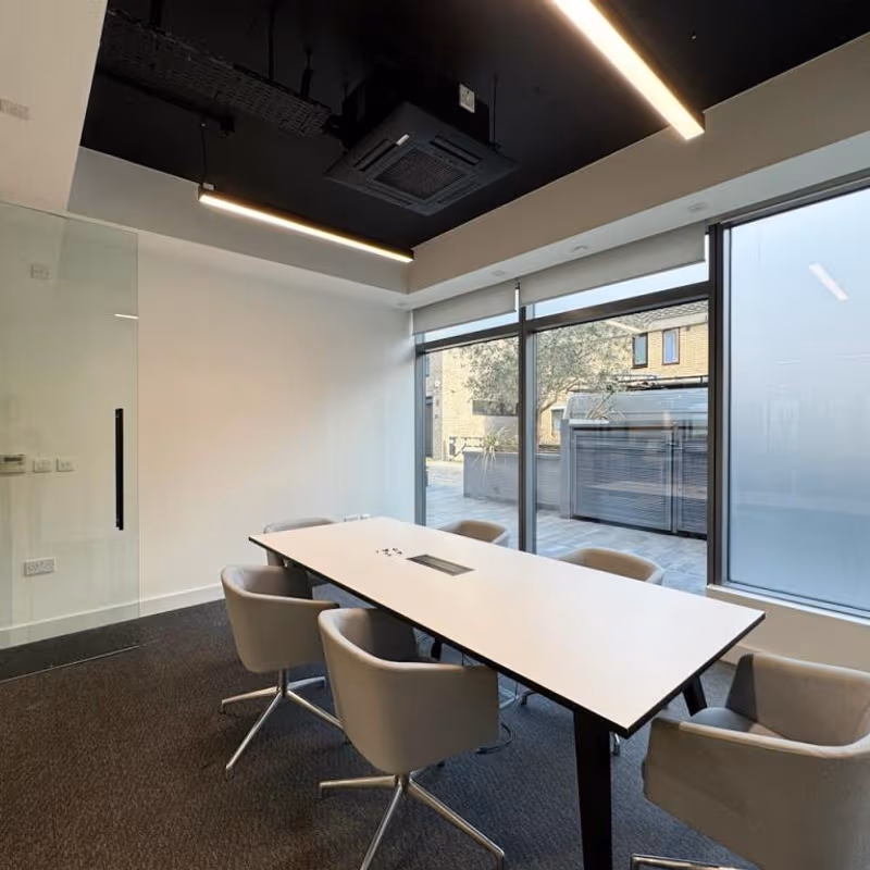 5 Rochester Mews, London - Image 4
