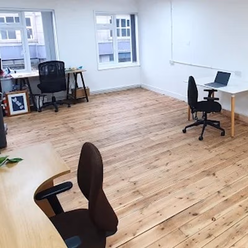 24 Fore Street, Saltash - Image 2