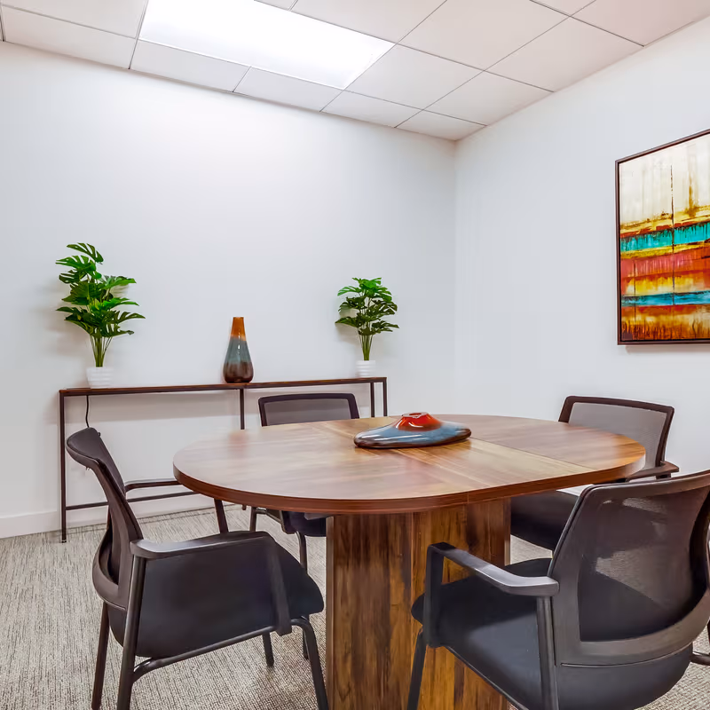 21300 Victory Boulevard, Woodland Hills - Image 15