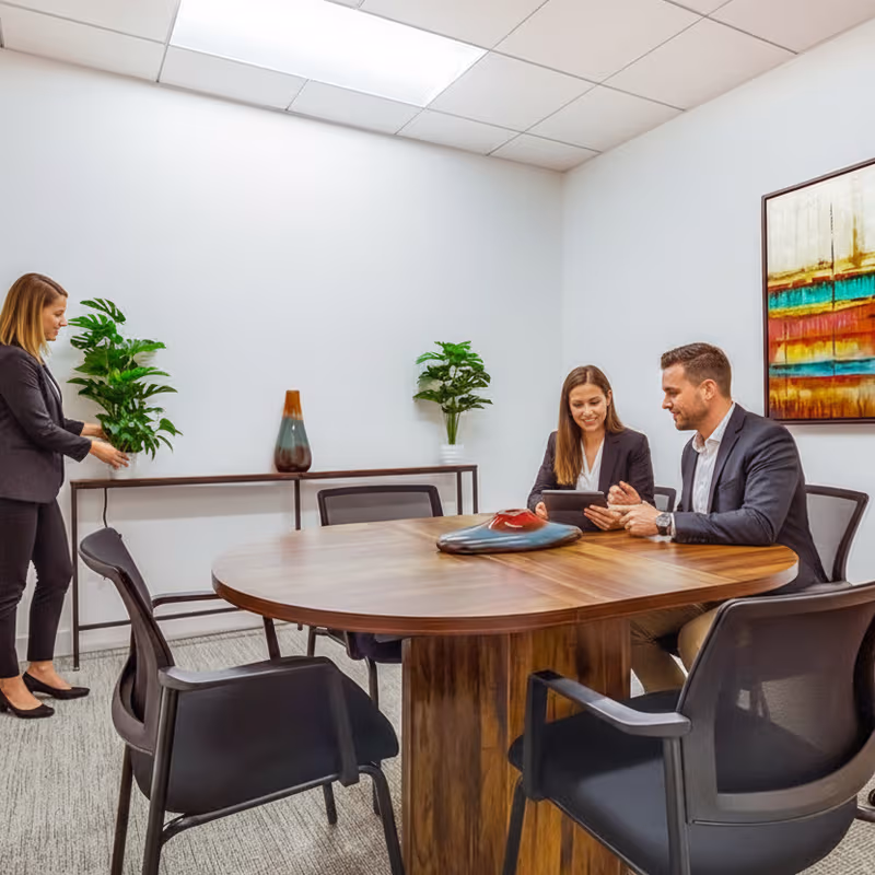 21300 Victory Boulevard, Woodland Hills - Image 22