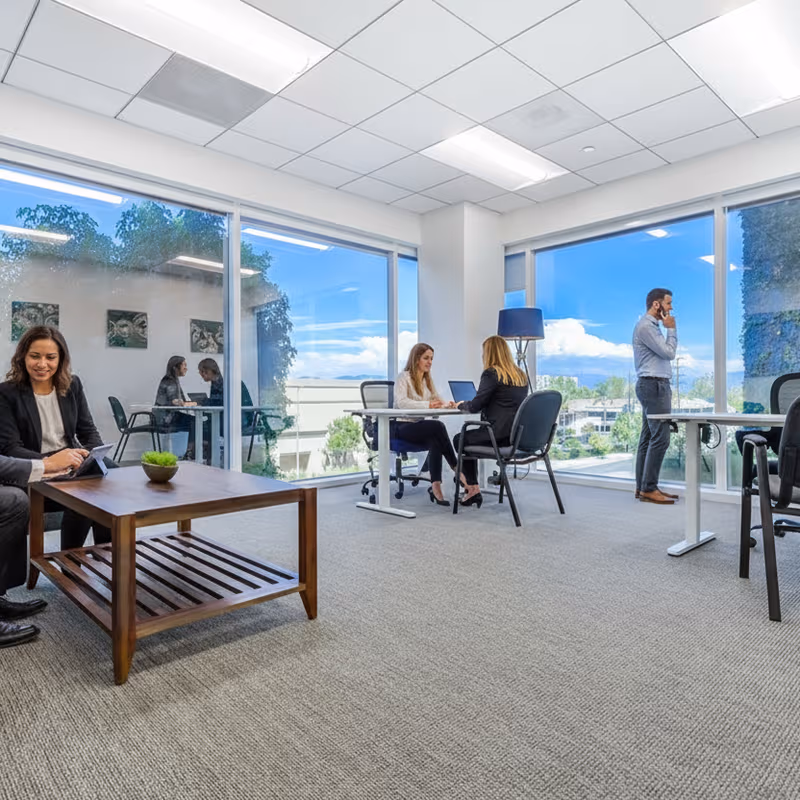 21300 Victory Boulevard, Woodland Hills - Image 1