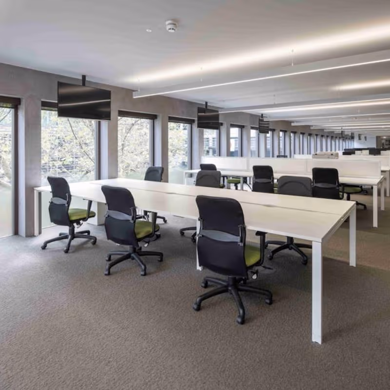 27 Bush Lane, Greater London - Image 7