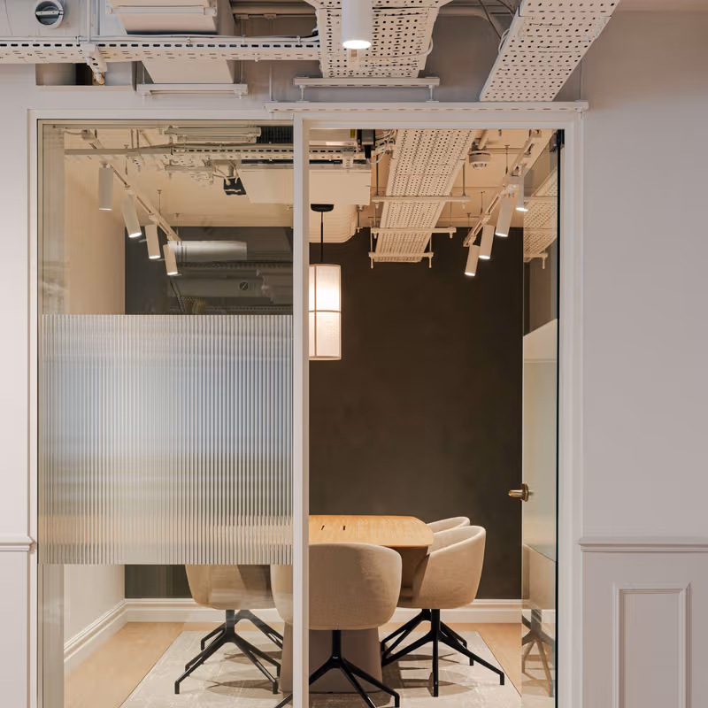 138 Cheapside, London - Image 4