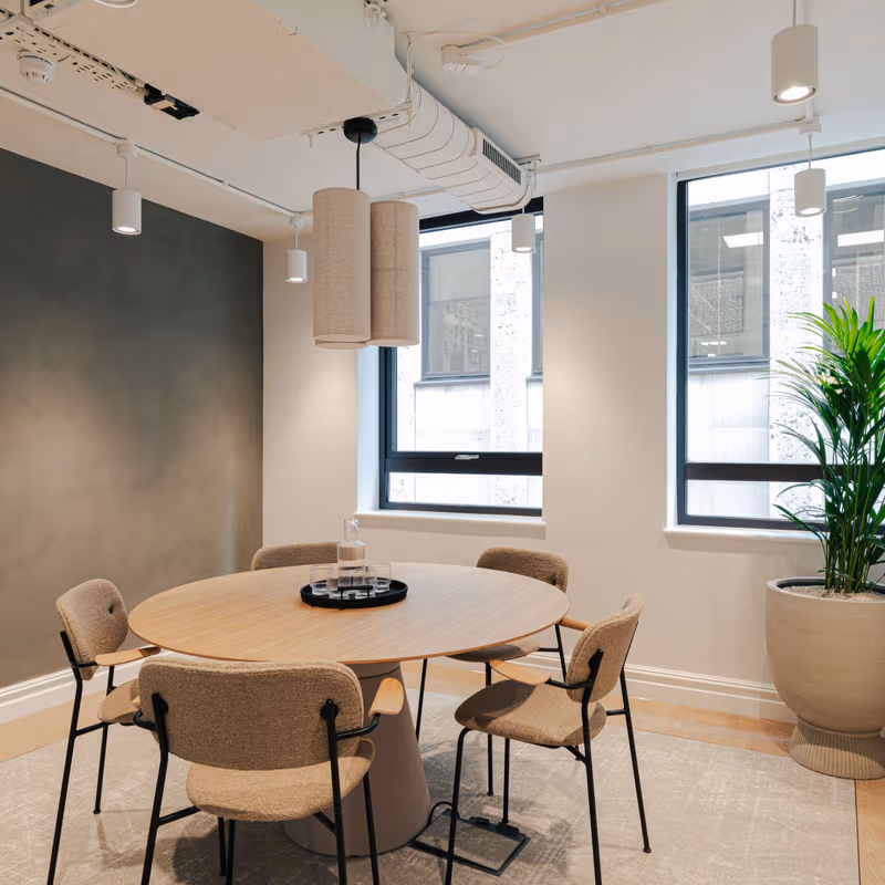 138 Cheapside, London - Image 8