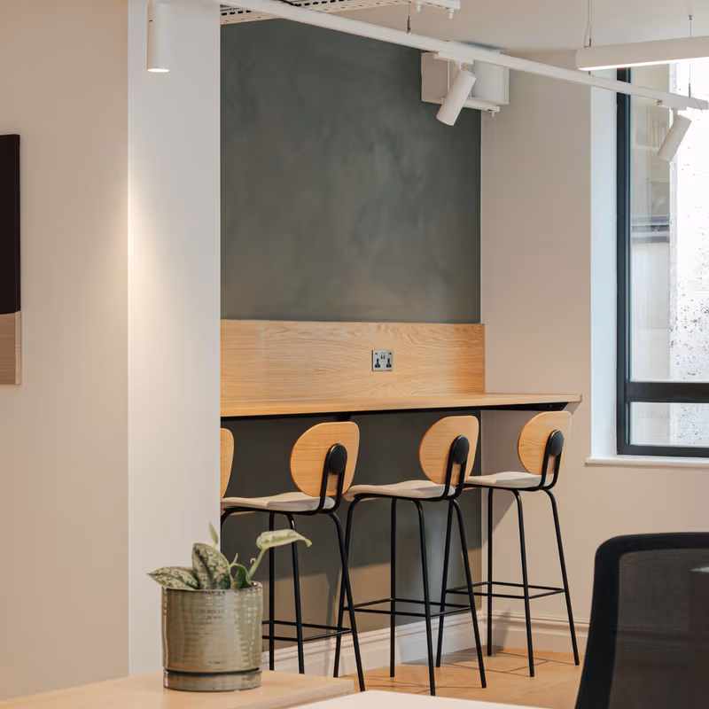 138 Cheapside, London - Image 5
